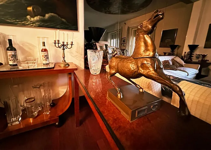 Casa Omaggio - Luxury Museum